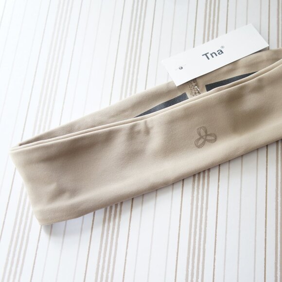 Aritzia TNA Slick Stretchy Workout Headband in Fluent Taupe NWT - Picture 6 of 6
